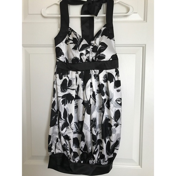 Silk patterned dress - Picture 5 of 5