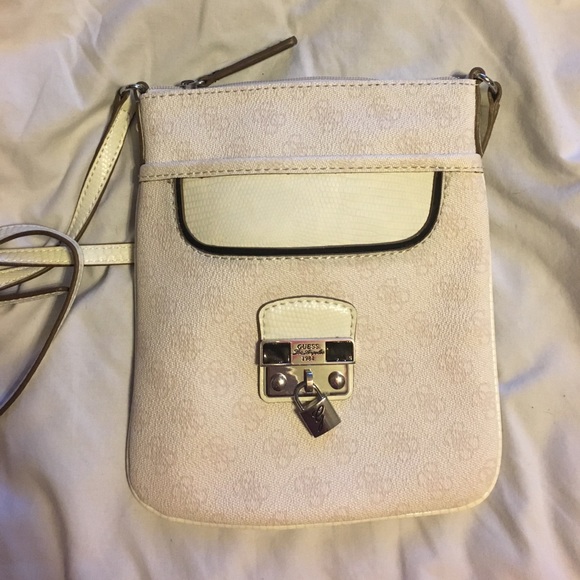 Guess Handbags - LAST CHANCE Authentic Guess Small Cross Body