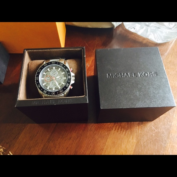 Michael Kors watch - Picture 1 of 5
