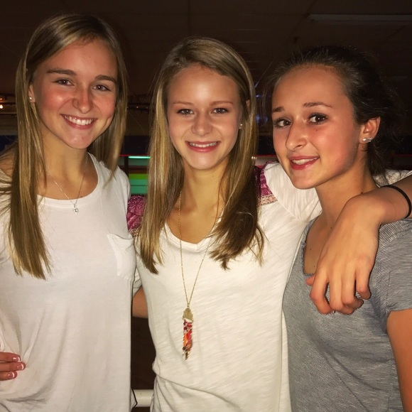 Meet your Posher, Tori - Picture 1 of 1