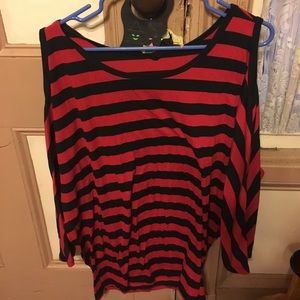 Black and red stripped shoulder cut out long sleev