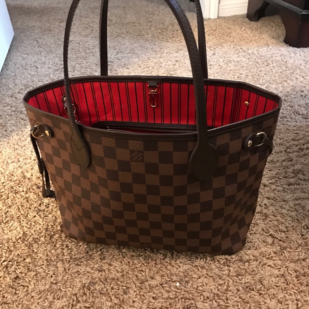 Louis Vuitton Neverfull PM bag and coin wallet.