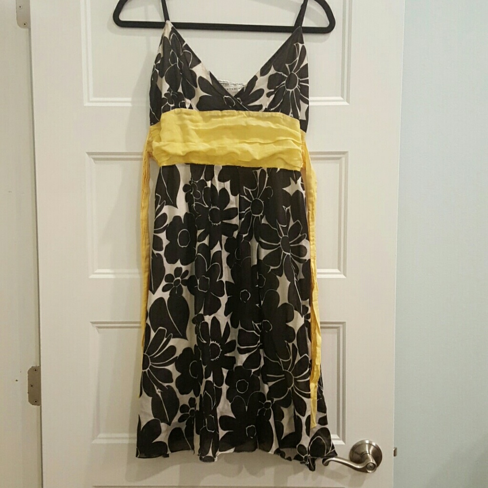 Max Studio dress size M