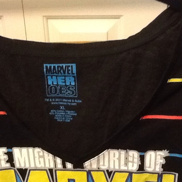 Retro Vintage Marvel Heroes Top - Picture 3 of 4
