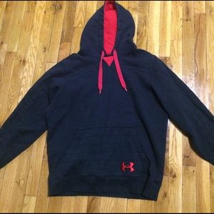Large Under Armour Sweatshirt