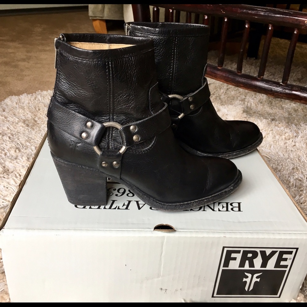 Frye Tabitha Harness short boots