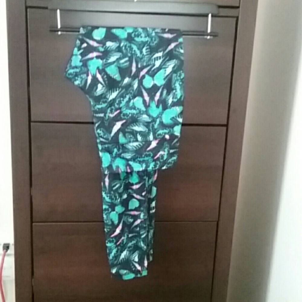 Butterfly yoga pants