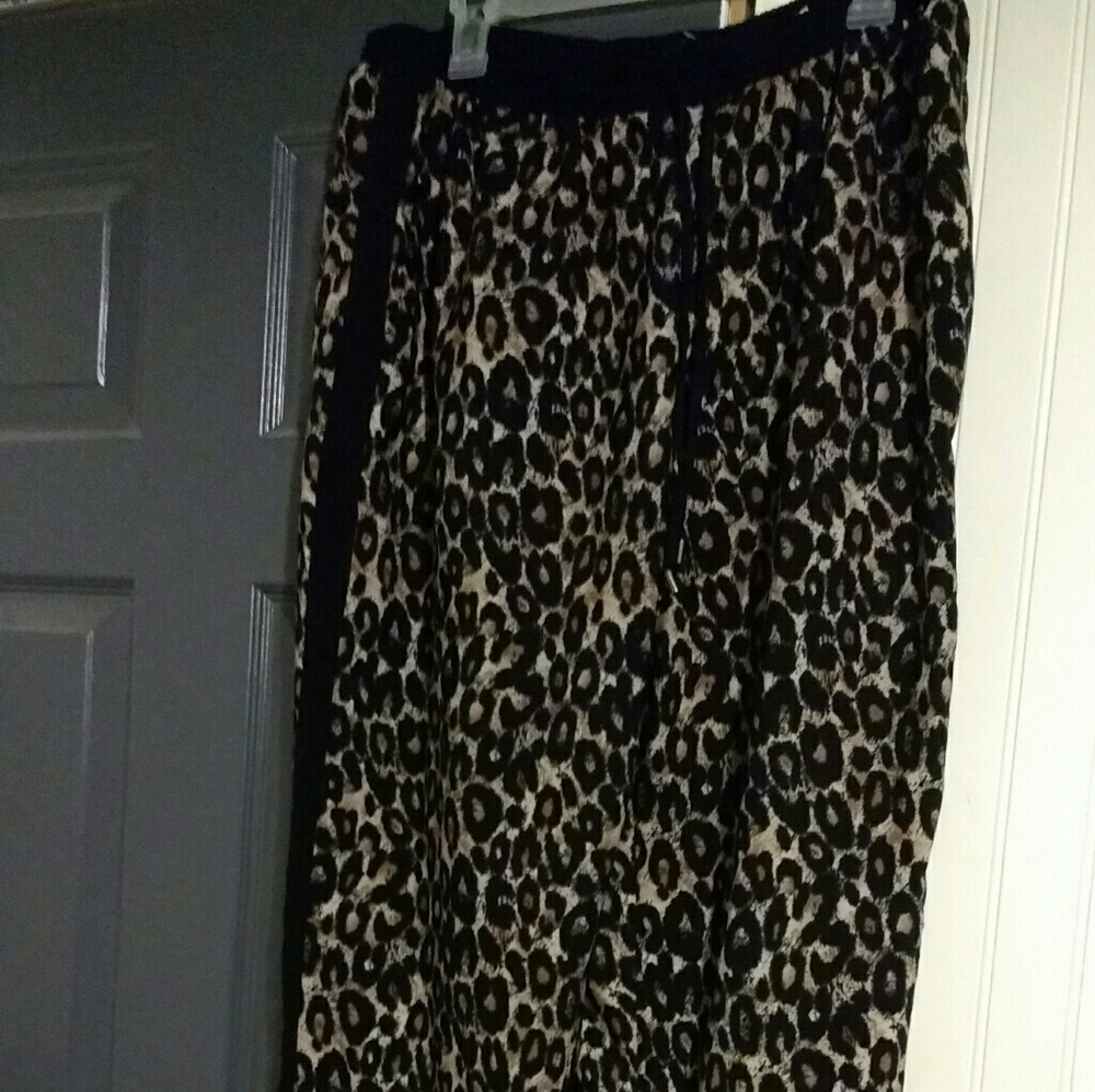Adorable cheetah print pants