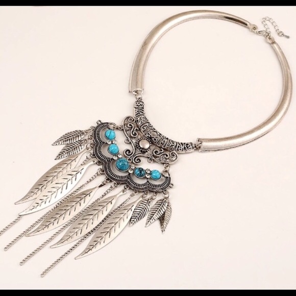 🎉HP🎉🌟Boho Fashion Feather Necklace/Choker🌟 - Picture 3 of 3