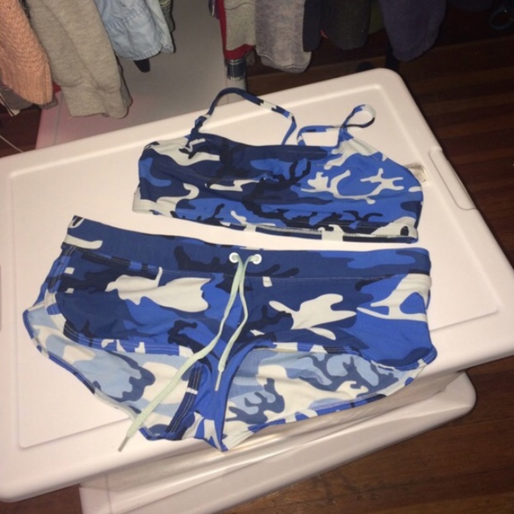 NWOT 2pc SPORTI BRAND SWIM SUIT