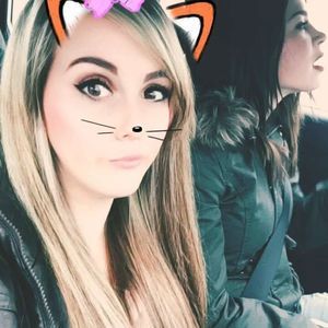 Meet your Posher, Kelly