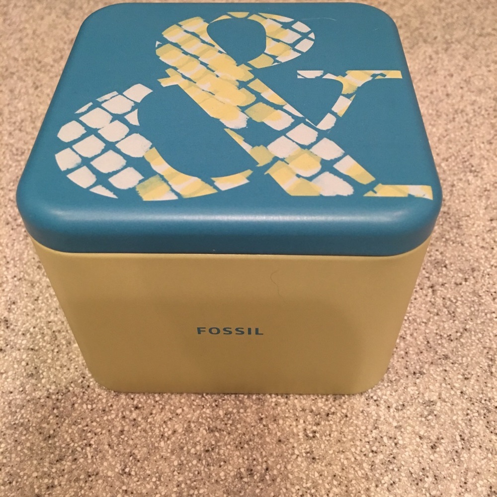 Fossil tin - Picture 2 of 3