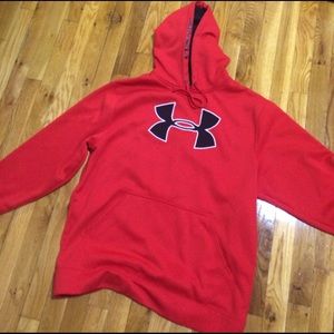 Large Under Armour Sweatshirt