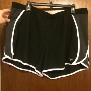 Black/Gray/White XL Old Navy Shorts.Elastic Waist