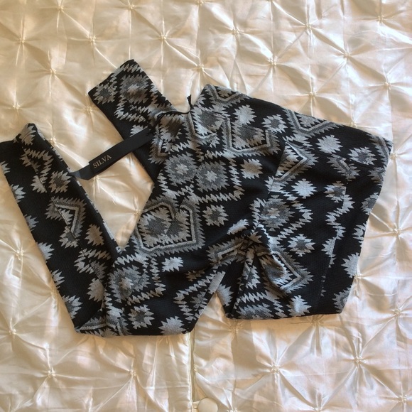 Silva Black & Gray Leggings - Picture 4 of 4