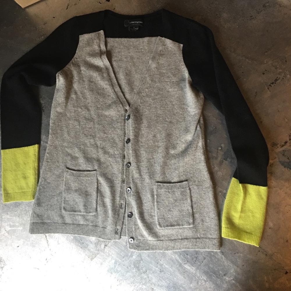 Cashmere cardigan sweater size small