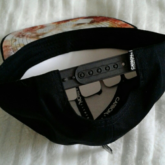 Cap🖤 - Picture 3 of 4