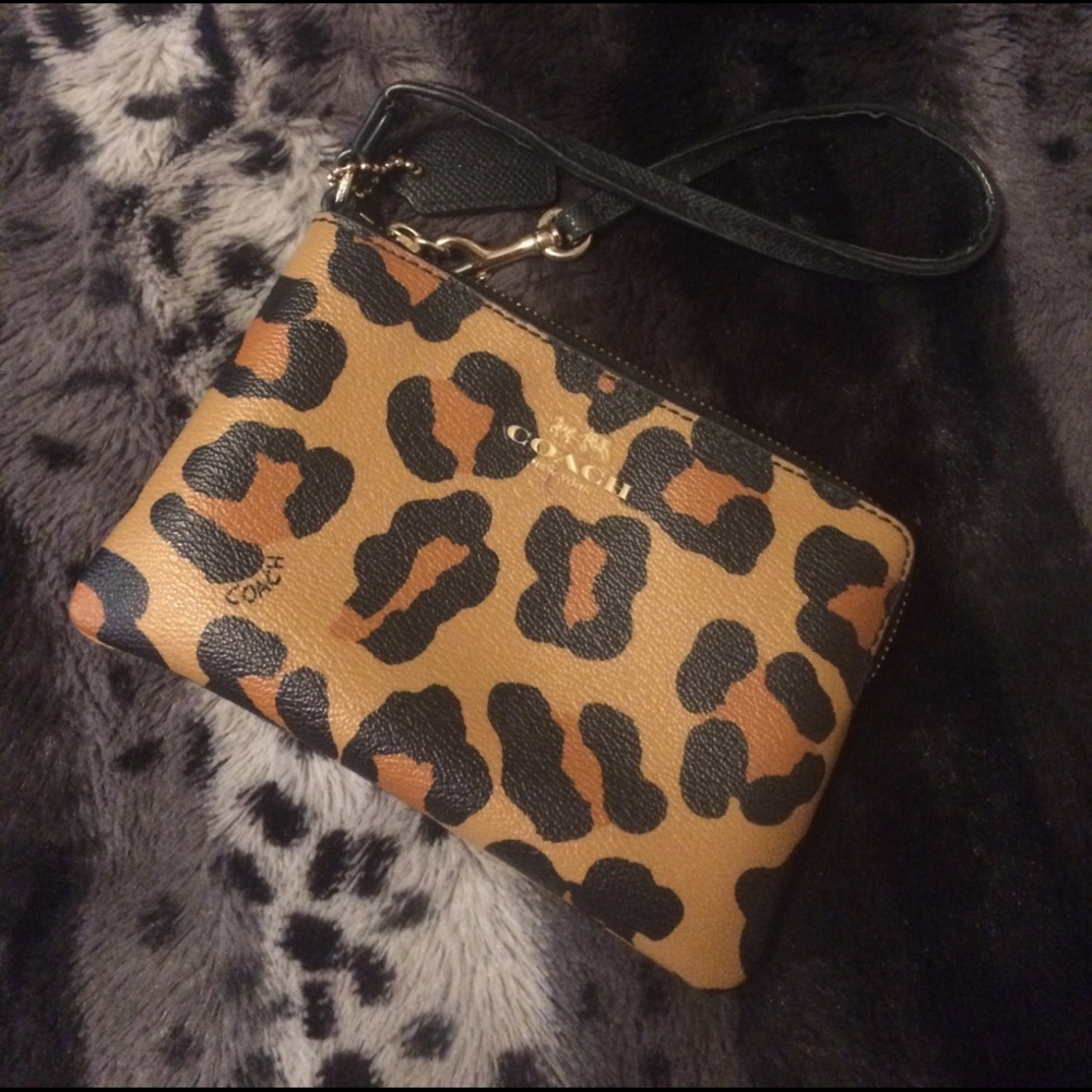 coach leopard wallet