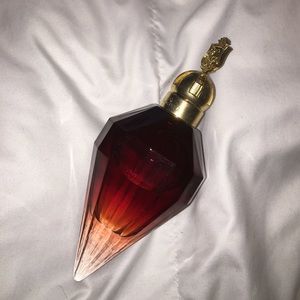 Katy Perry killer queen perfume