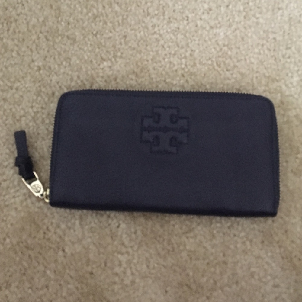 Tory Burch wallet