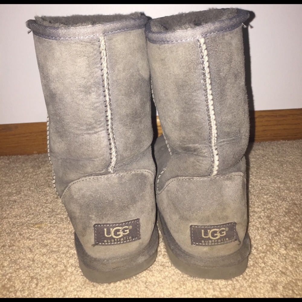 Ugg boot - Picture 2 of 4