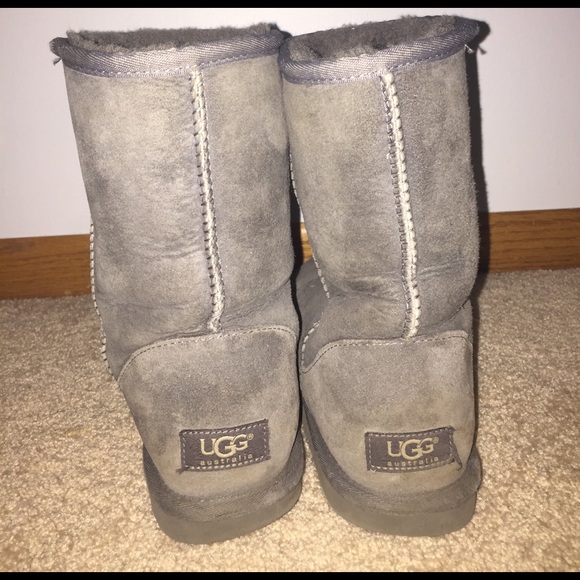 Ugg boot - Picture 2 of 4