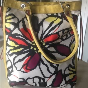 Relic reversible tote