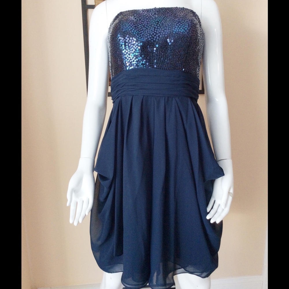 Navy Blue Sleeveless Party Dress