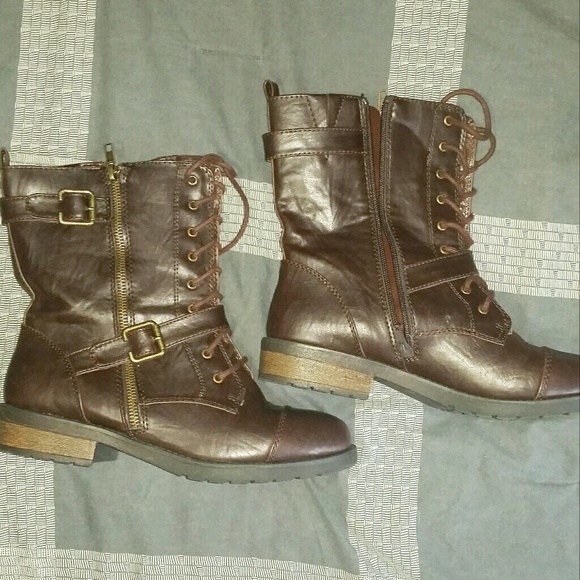 Dark Brown Boots, Like New - Picture 2 of 3