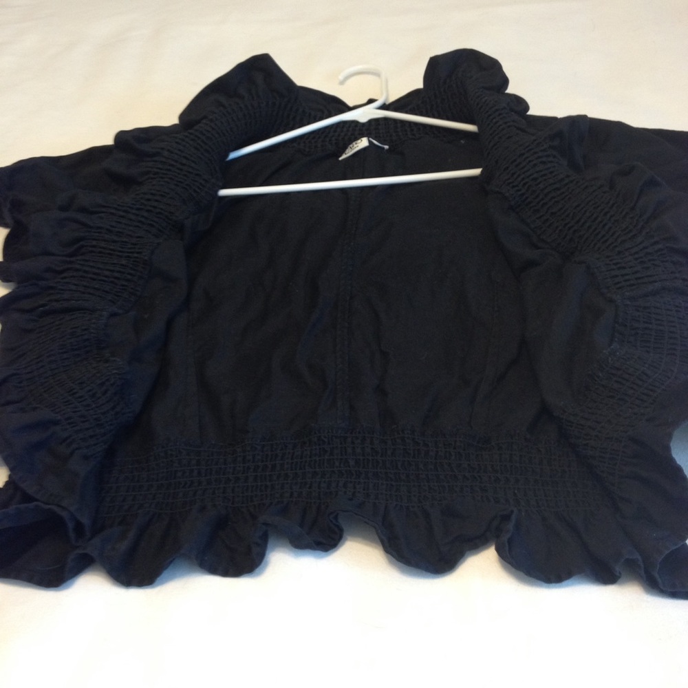 Classy Black Ruffle Top - Picture 4 of 5