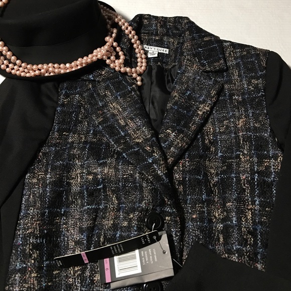 Darby + Luke Jacket - Picture 2 of 13