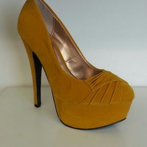 Womens Brand New 6 Qupid High Heel shoes on SALE