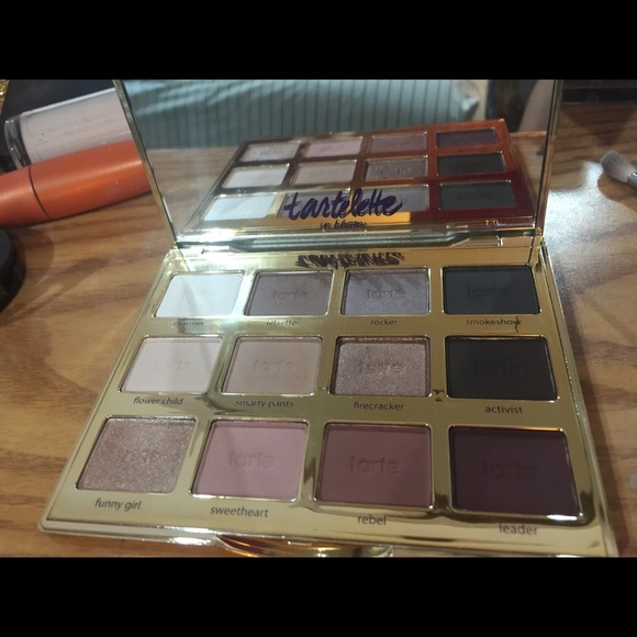 Tartelette In Bloom - Picture 2 of 2