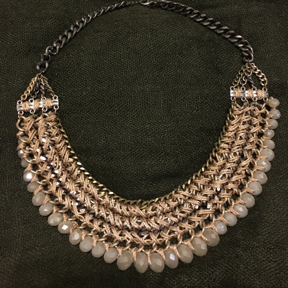 Beaded express necklace