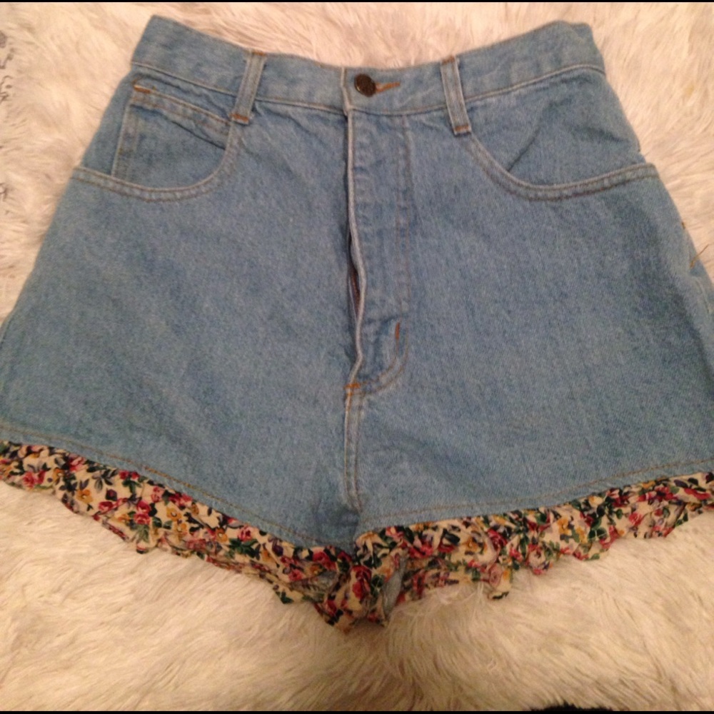 Vintage shorts floral denim