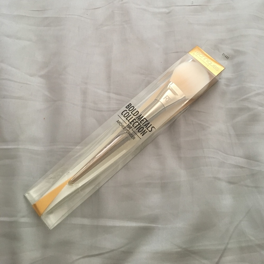 Real Techniques bold metals collection brush new