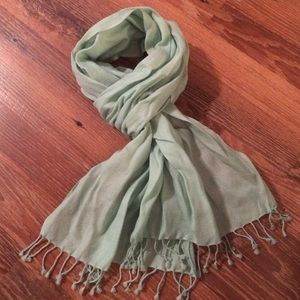 Gap Scarf