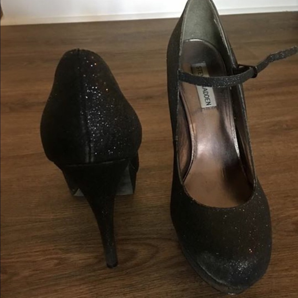 Steve Madden black glittery heels