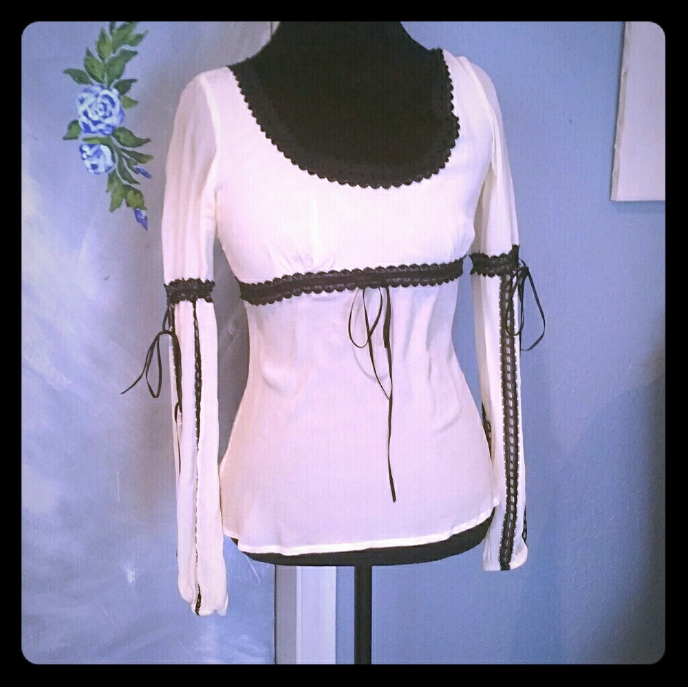 "Express" Blouse