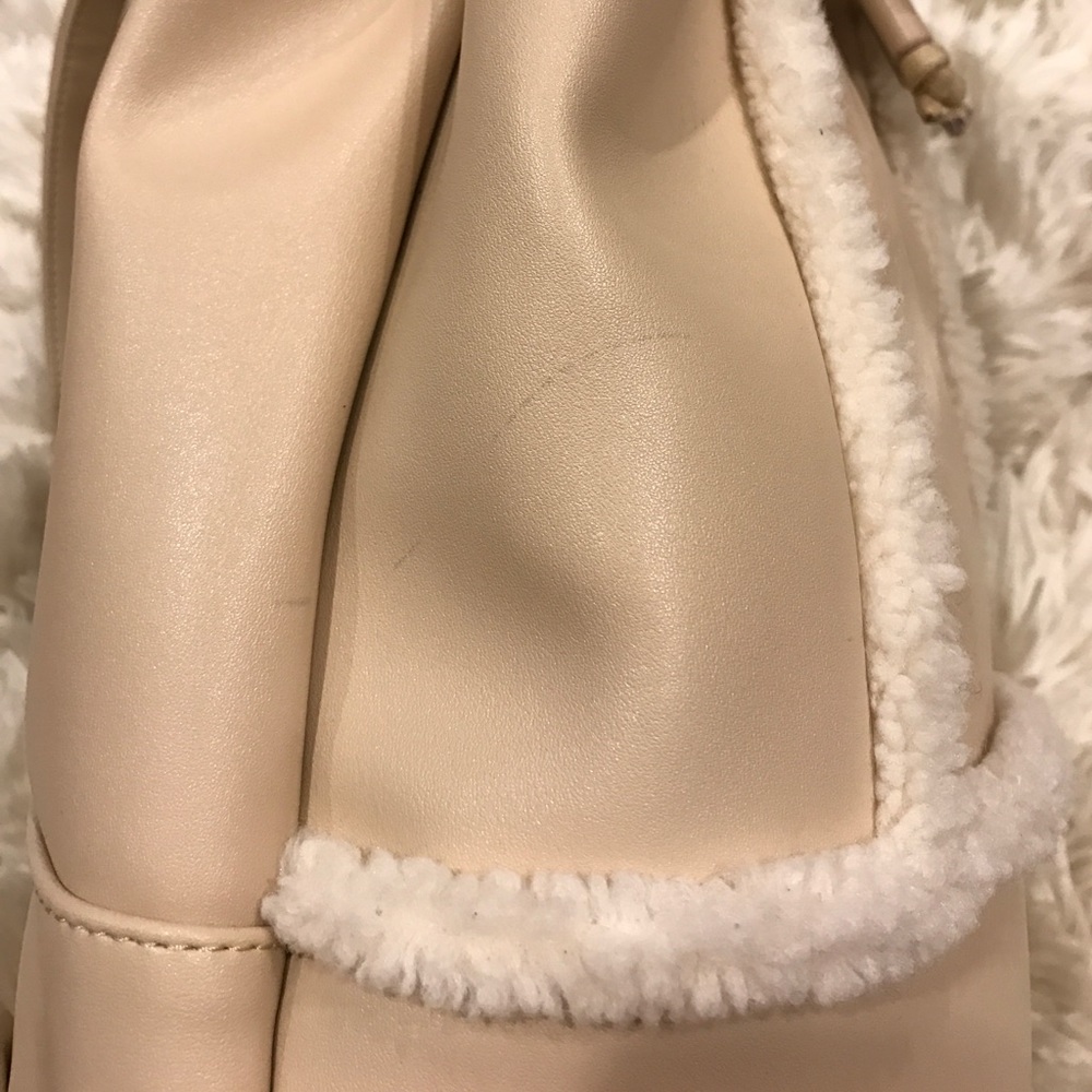 NWOT Faux leather and faux sherpa backpack - Picture 6 of 6
