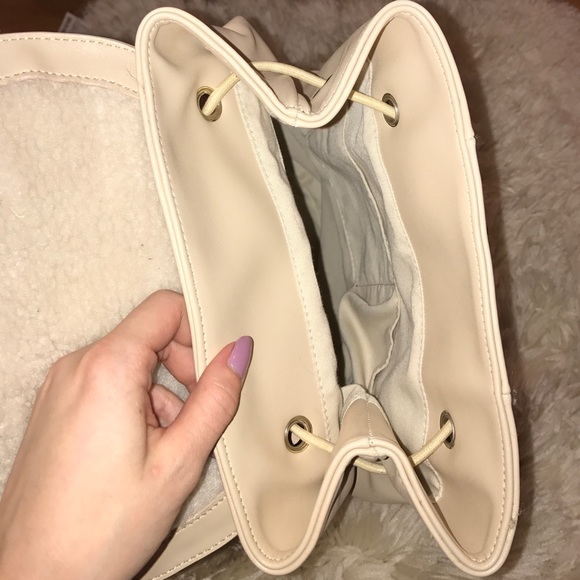 NWOT Faux leather and faux sherpa backpack - Picture 4 of 6