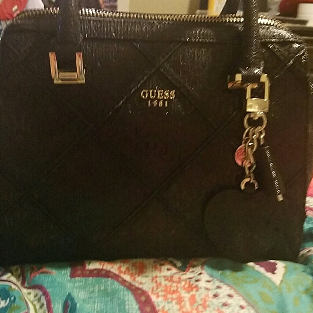 New Guess handbag