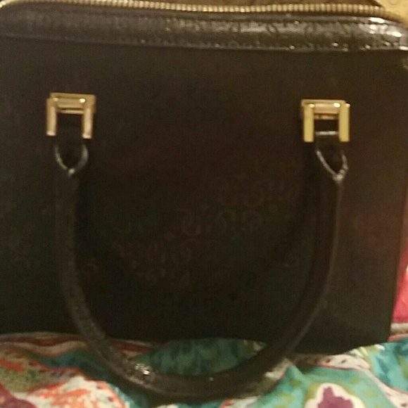 New Guess handbag - Picture 3 of 3
