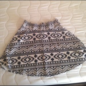 Patterned skater skirt - gold back zipper