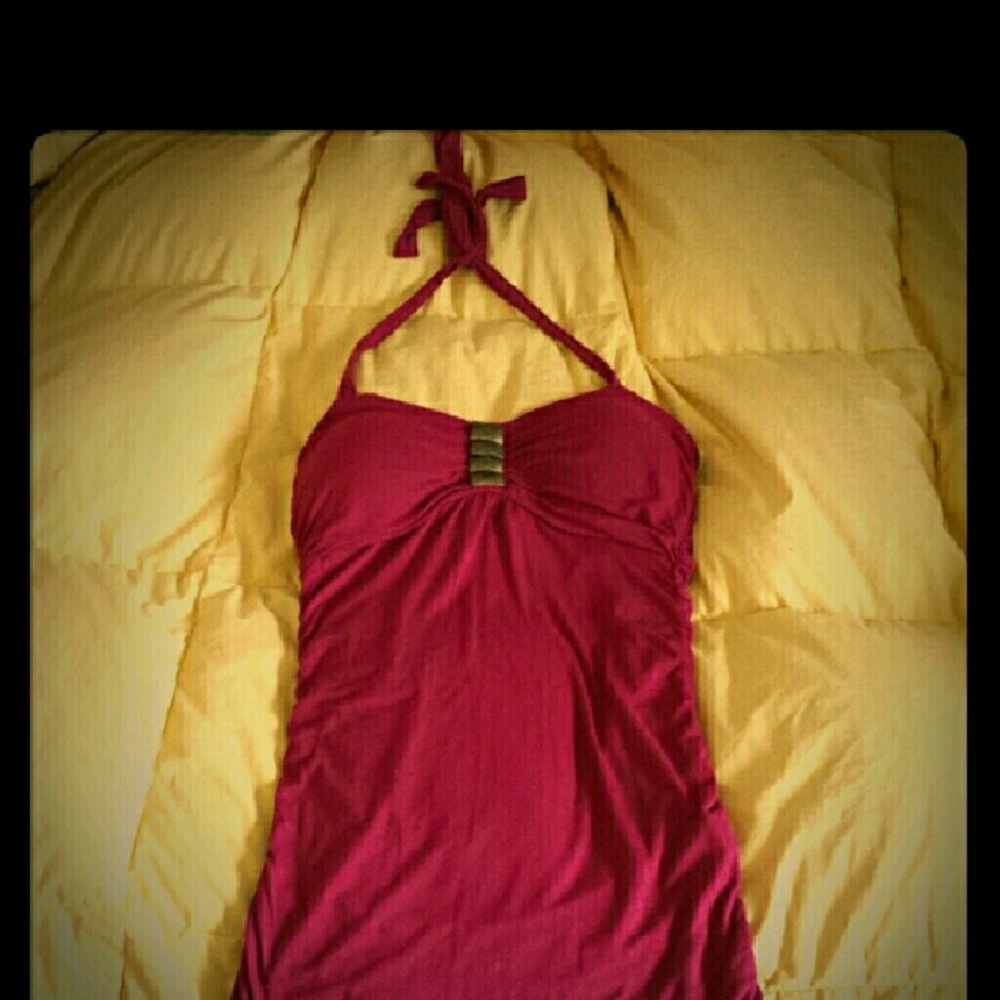 ❤Sale!!-Beautiful Halter top!!