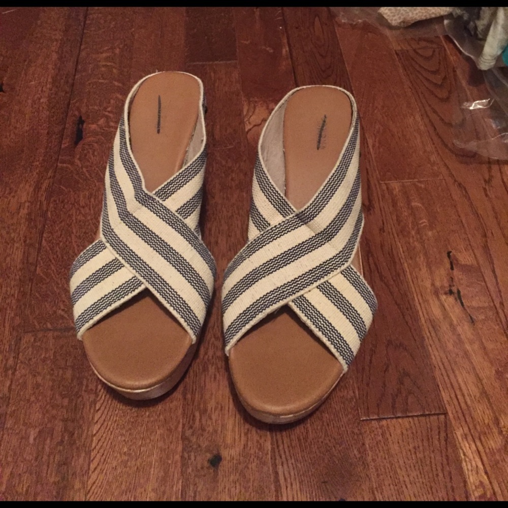 Navy & white stripe wedges