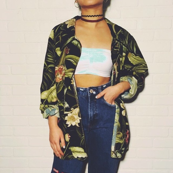 🚫SOLD🚫💲FLASH SALE 🆕 Paradise Jacket - Picture 2 of 4