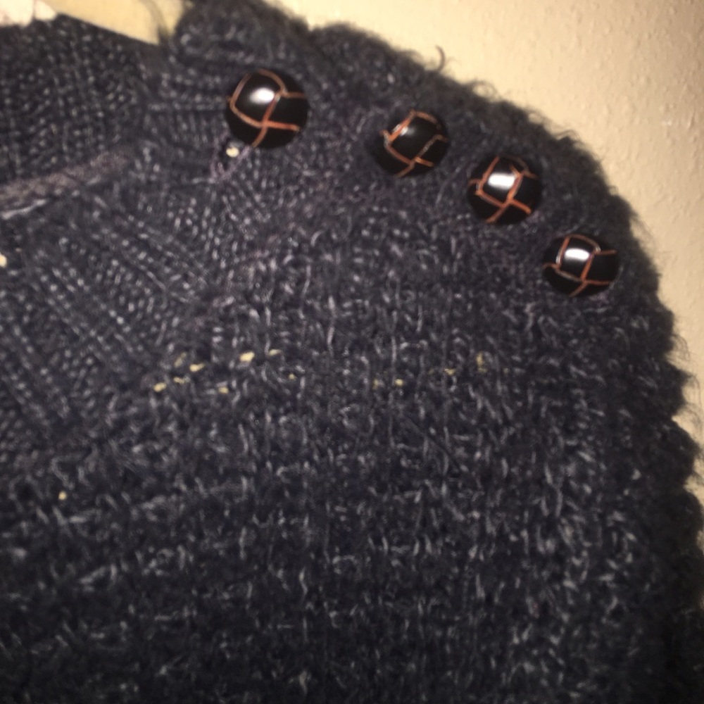 Sweater - Picture 3 of 5