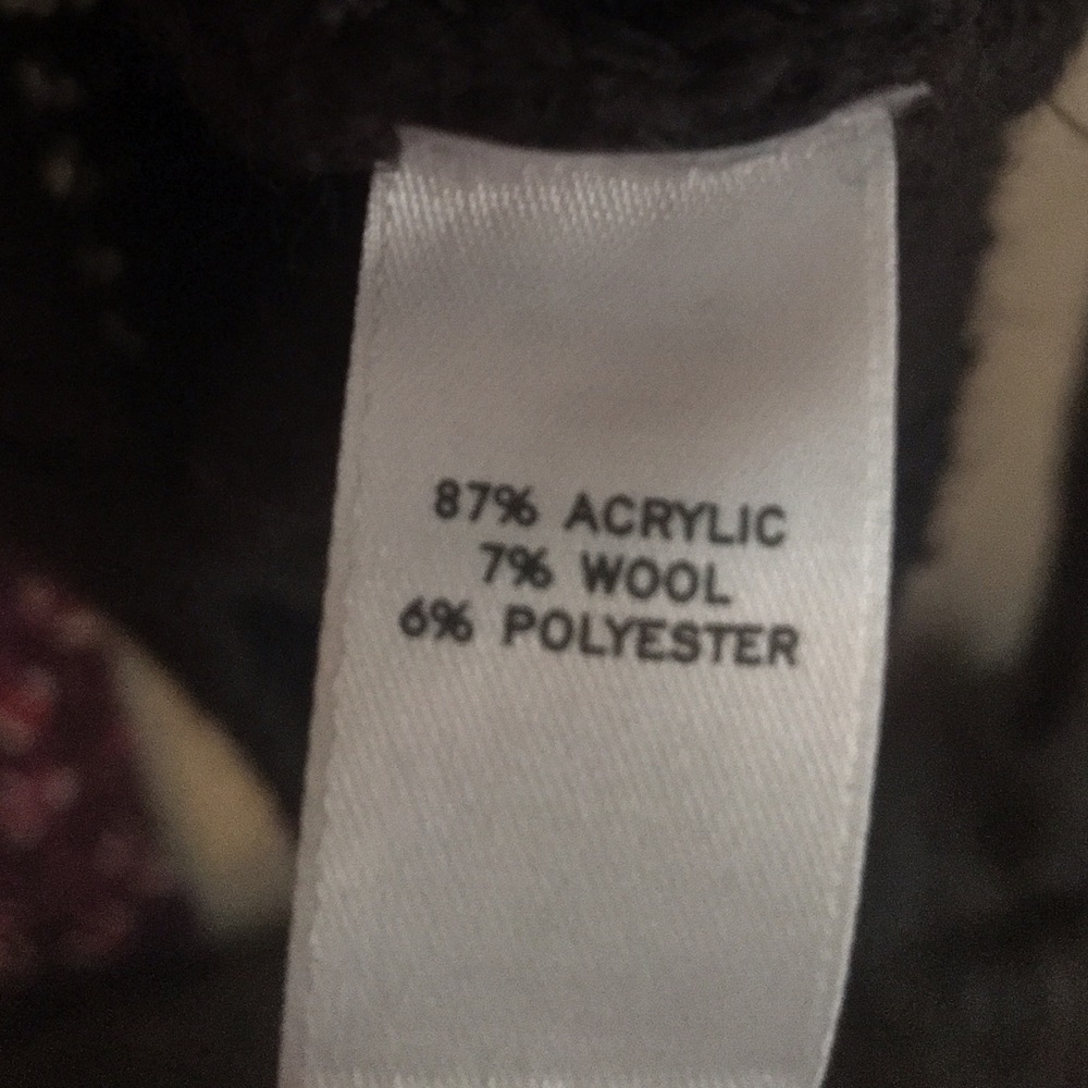Sweater - Picture 5 of 5