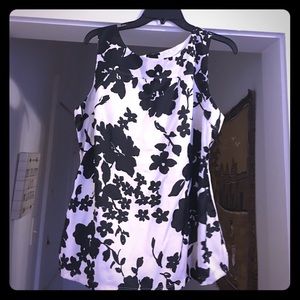 Ann Taylor Top Size M